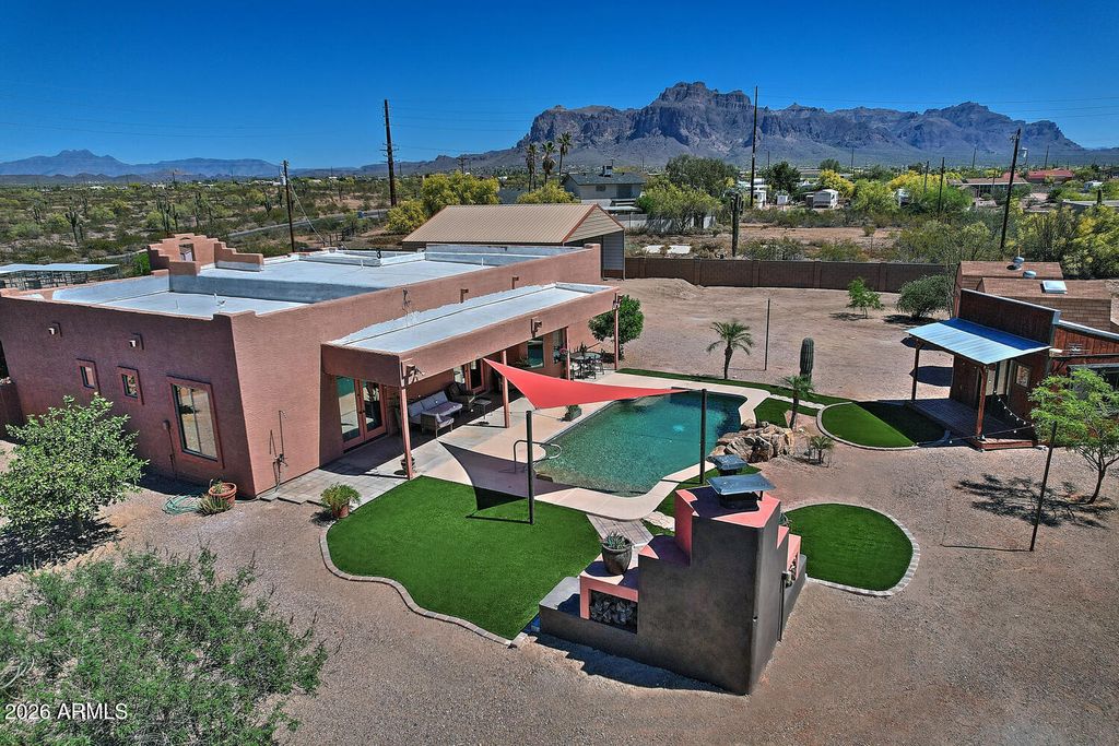 1111 E SUPERSTITION Boulevard, Apache Junction, AZ 85119 — photo 2