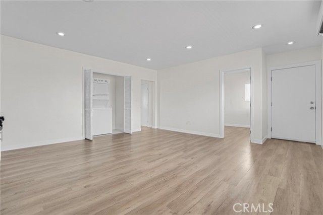 11513 Berendo, Los Angeles, CA 90044