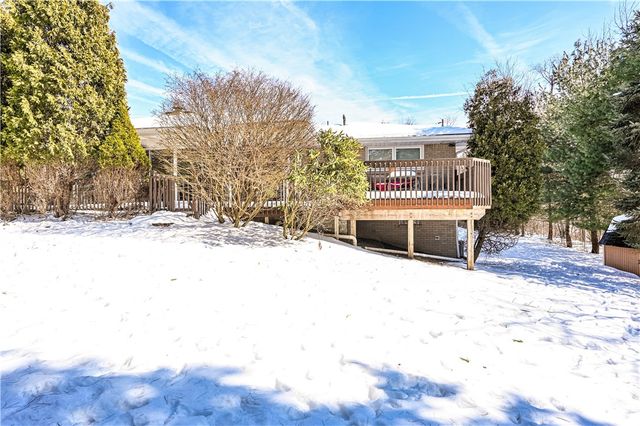 120 Everest Dr, North Huntingdon, PA 15642