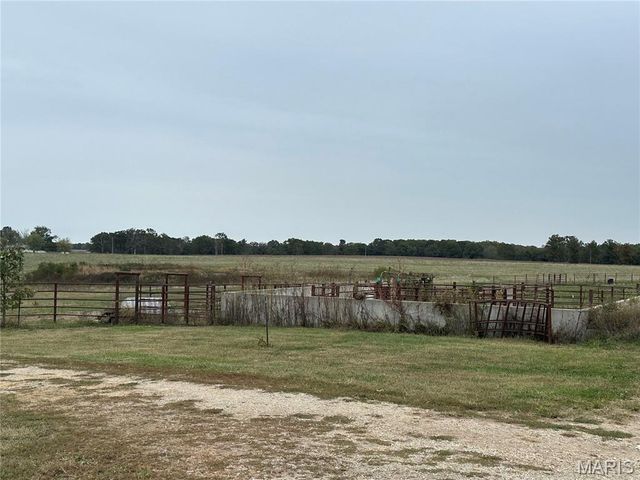 13475 Maries Road 449, Vichy, MO 65580