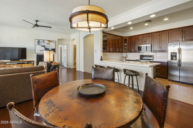 19475 N GRAYHAWK Drive 2086, Scottsdale, AZ 85255