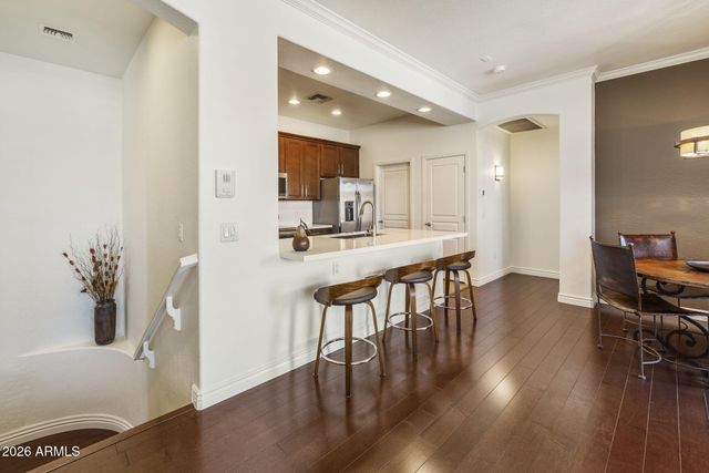 19475 N GRAYHAWK Drive 2086, Scottsdale, AZ 85255