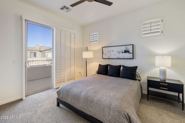 19475 N GRAYHAWK Drive 2086, Scottsdale, AZ 85255