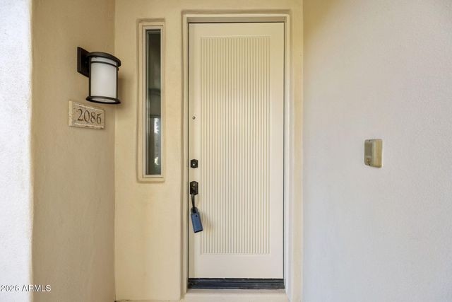 19475 N GRAYHAWK Drive 2086, Scottsdale, AZ 85255