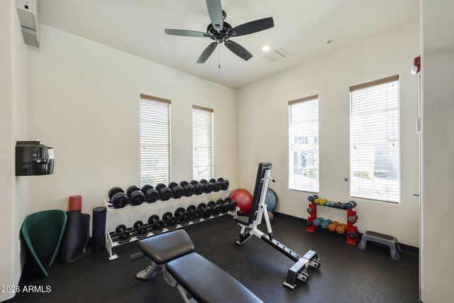 19475 N GRAYHAWK Drive 2086, Scottsdale, AZ 85255