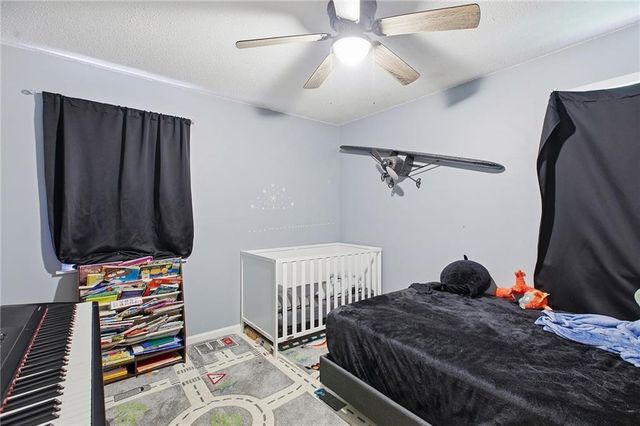 326 Gregory Drive, Gower, MO 64454