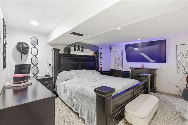 326 Gregory Drive, Gower, MO 64454