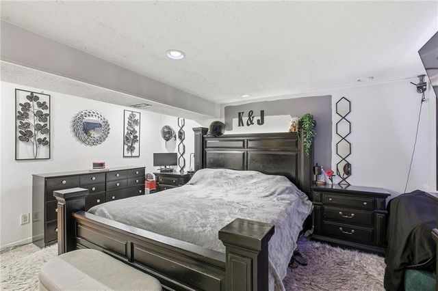 326 Gregory Drive, Gower, MO 64454