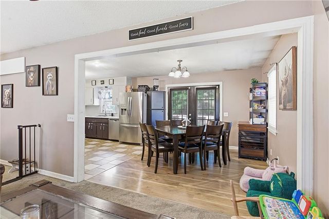 326 Gregory Drive, Gower, MO 64454