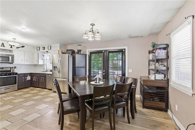 326 Gregory Drive, Gower, MO 64454
