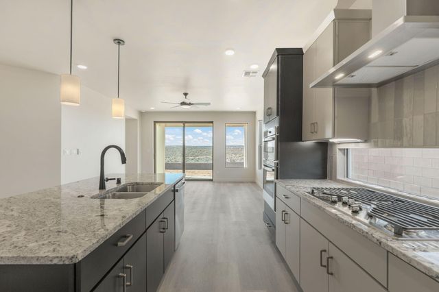 2527 Box Lake Drive NE, Rio Rancho, NM 87144