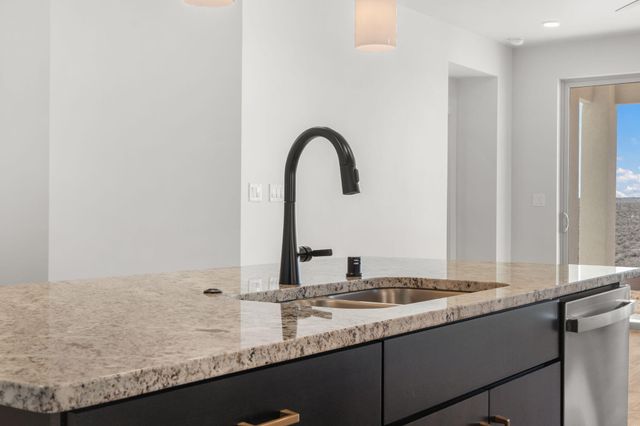 2527 Box Lake Drive NE, Rio Rancho, NM 87144