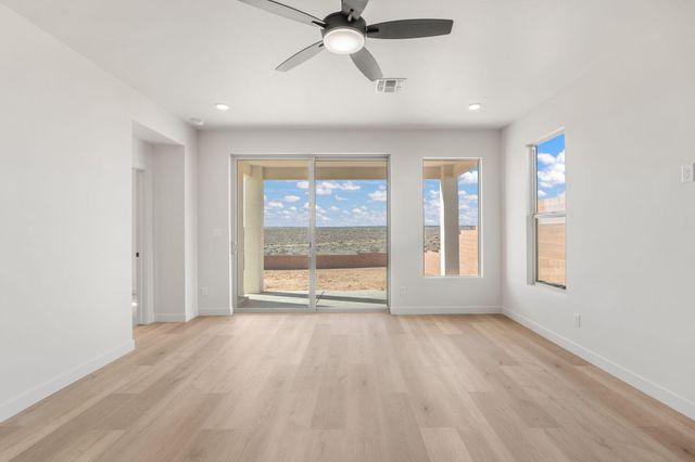 2527 Box Lake Drive NE, Rio Rancho, NM 87144