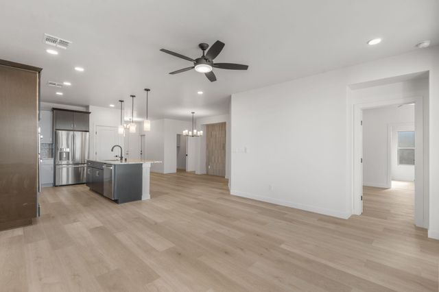 2527 Box Lake Drive NE, Rio Rancho, NM 87144