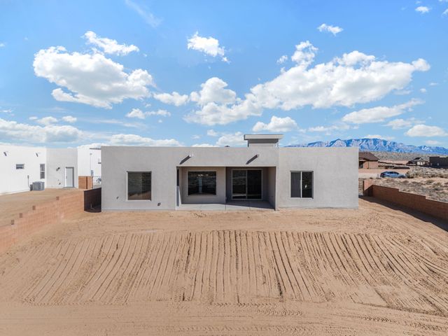 2527 Box Lake Drive NE, Rio Rancho, NM 87144