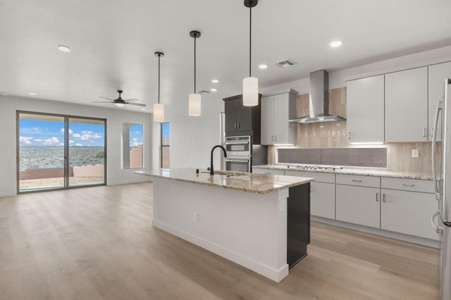 2527 Box Lake Drive NE, Rio Rancho, NM 87144