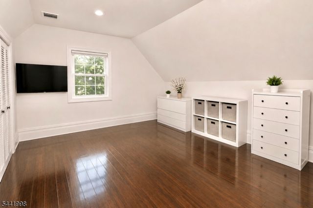 11 Insley Ave, Rutherford Boro, NJ 07070