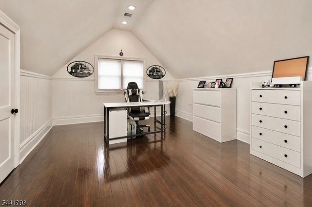 11 Insley Ave, Rutherford Boro, NJ 07070
