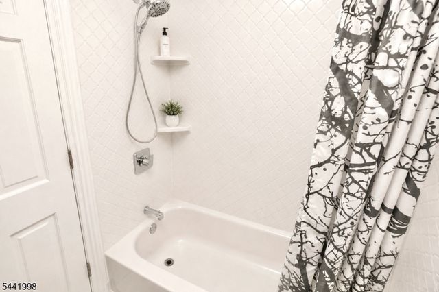 11 Insley Ave, Rutherford Boro, NJ 07070