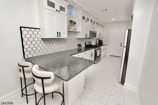 11 Insley Ave, Rutherford Boro, NJ 07070
