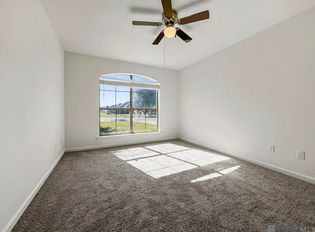 12925 Bonnie Bleu Dr, Denham Springs, LA 70726