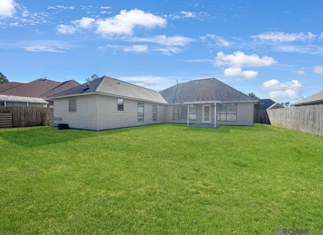 12925 Bonnie Bleu Dr, Denham Springs, LA 70726
