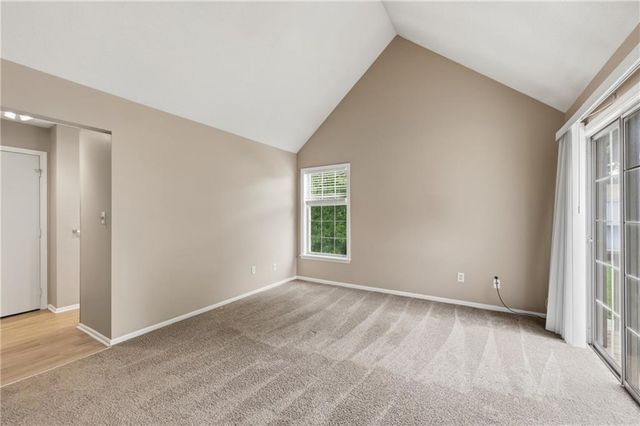 1305 NW Village Drive C, Blue Springs, MO 64015