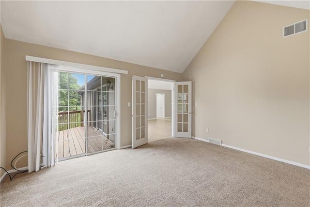 1305 NW Village Drive C, Blue Springs, MO 64015