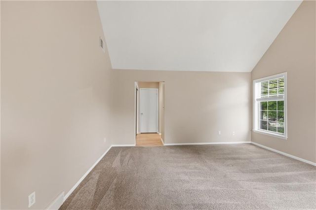 1305 NW Village Drive C, Blue Springs, MO 64015
