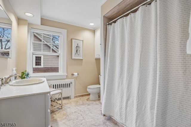 48 Kendal Ave, Maplewood Twp., NJ 07040