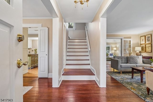 48 Kendal Ave, Maplewood Twp., NJ 07040