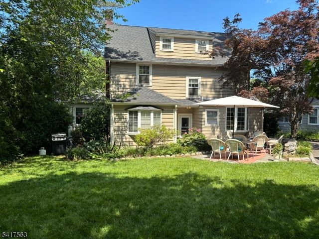 48 Kendal Ave, Maplewood Twp., NJ 07040