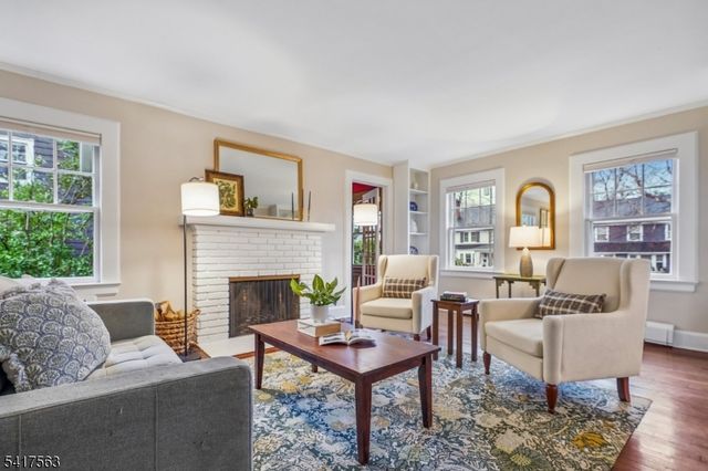 48 Kendal Ave, Maplewood Twp., NJ 07040