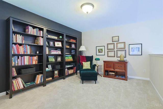 1704 Harmon Drive, Wyoming, OH 45215