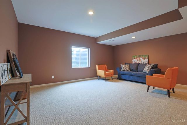 1704 Harmon Drive, Wyoming, OH 45215