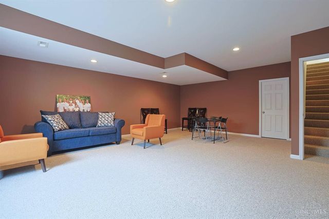 1704 Harmon Drive, Wyoming, OH 45215
