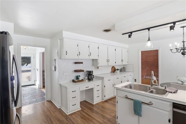 2128 West Jefferson Road, Pittsford, NY 14534