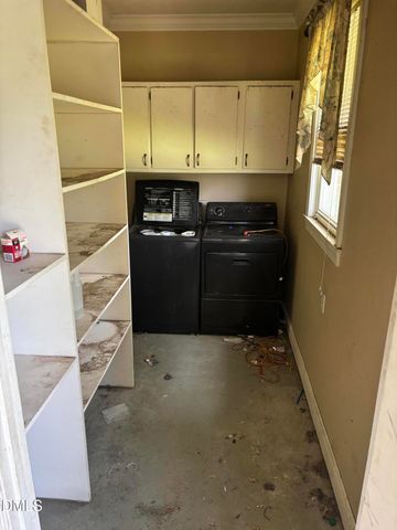 7863 Overhills Road, Spring Lake, NC 28390