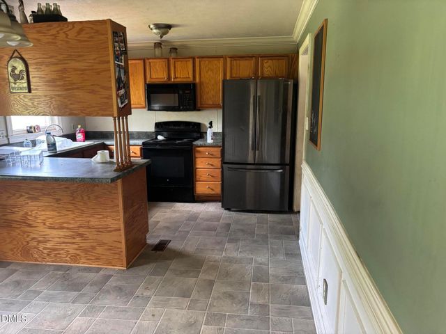 7863 Overhills Road, Spring Lake, NC 28390