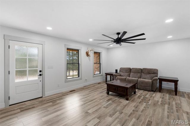 143 Willow Creek Road, Union, MO 63084