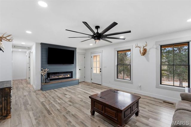 143 Willow Creek Road, Union, MO 63084