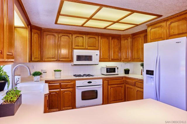 4811 Newman Avenue, Cypress, CA 90630