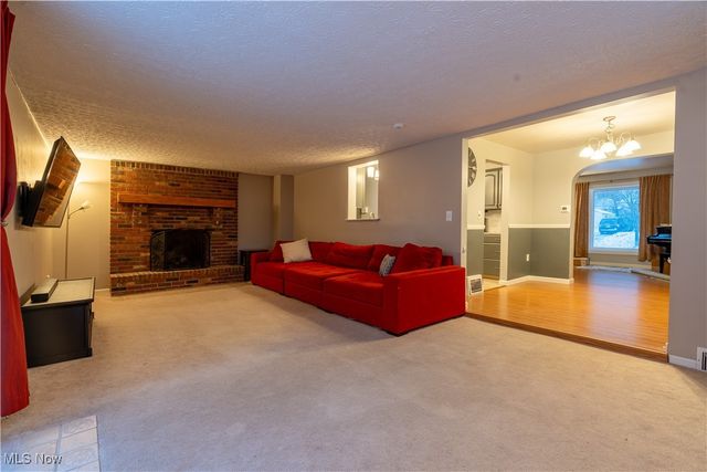 1856 17th Street, Cuyahoga Falls, OH 44223