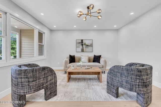 160 Berkeley Drive, Brick, NJ 08724