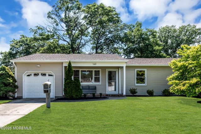 160 Berkeley Drive, Brick, NJ 08724