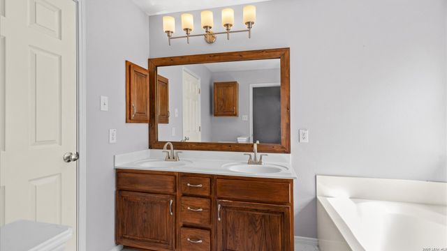 21111 Encino Oaks, San Antonio, TX 78259