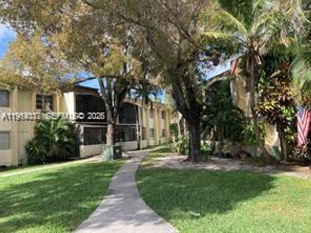7831 Miller Dr B110, Miami, FL 33155