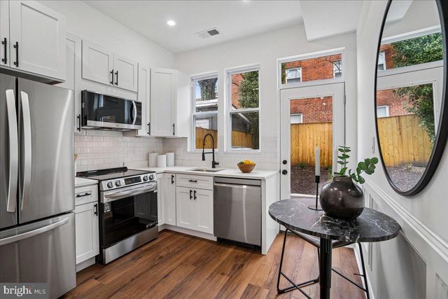 1538 LEVIS ST NE, Washington, DC 20002