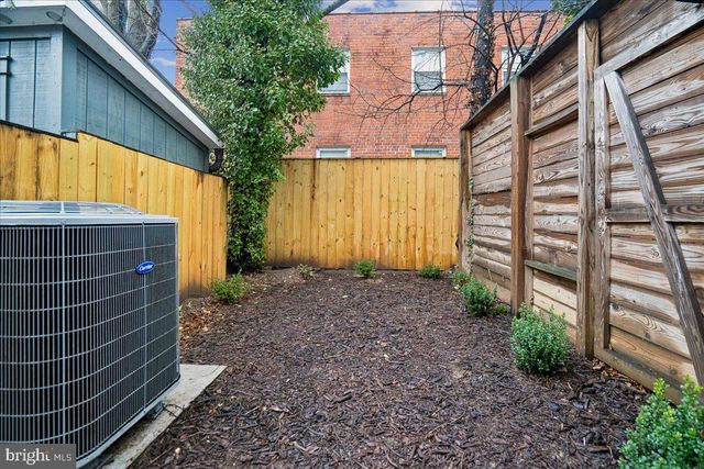 1538 LEVIS ST NE, Washington, DC 20002