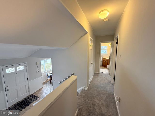 149 LAKE DR, Downingtown, PA 19335